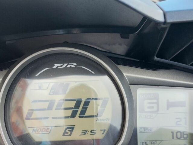 Ямаха FJR 1300, об'ємом двигуна 1.3 л та пробігом 0 тис. км за 19100 $, фото 7 на Automoto.ua