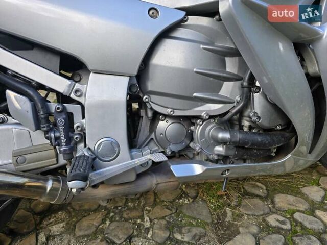 Ямаха FJR 1300 2002 в Черновцах на Automoto.ua Серый Ямаха FJR 1300, объемом двигателя 1.3 л и пробегом 102 тыс. км за 5200 $, фото 1 на Automoto.ua