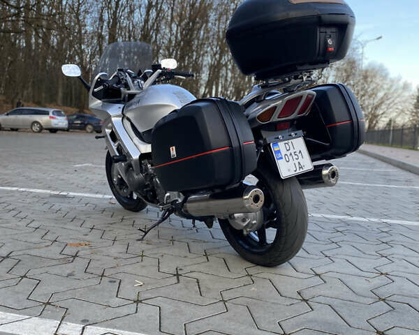Серый Ямаха FJR 1300, объемом двигателя 1.3 л и пробегом 116 тыс. км за 5100 $, фото 2 на Automoto.ua