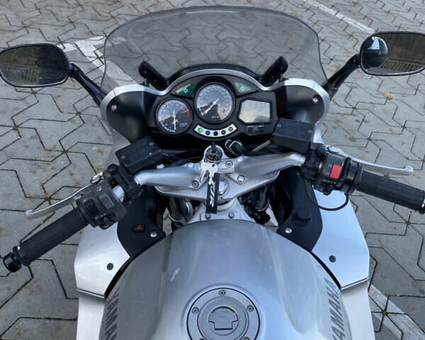 Серый Ямаха FJR 1300, объемом двигателя 1.3 л и пробегом 116 тыс. км за 5100 $, фото 9 на Automoto.ua