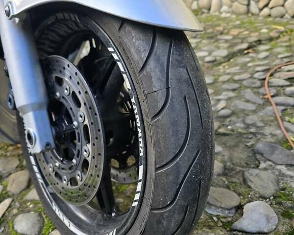 Ямаха FJR 1300 2002 в Черновцах на Automoto.ua Серый Ямаха FJR 1300, объемом двигателя 1.3 л и пробегом 102 тыс. км за 5200 $, фото 3 на Automoto.ua