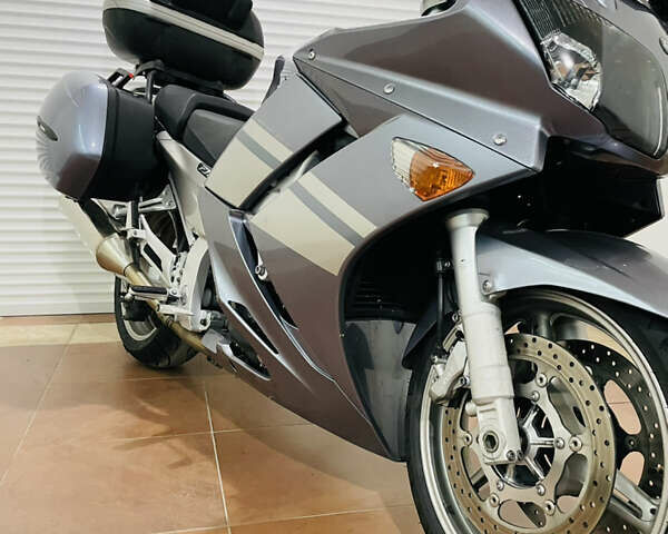 Серый Ямаха FJR 1300, объемом двигателя 1.3 л и пробегом 59 тыс. км за 7900 $, фото 3 на Automoto.ua