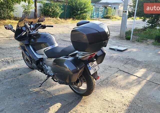 Серый Ямаха FJR 1300, объемом двигателя 1.3 л и пробегом 61 тыс. км за 8000 $, фото 1 на Automoto.ua