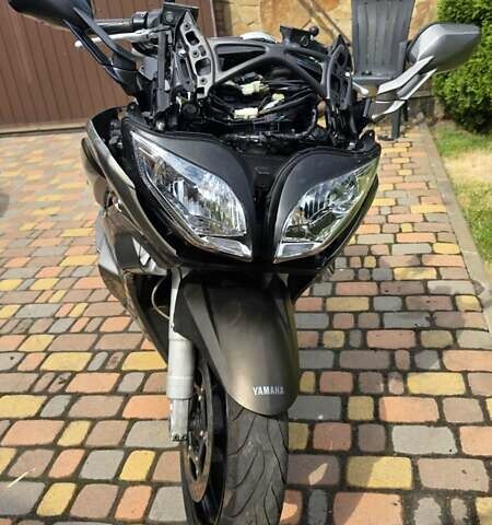 Серый Ямаха FJR 1300, объемом двигателя 1.3 л и пробегом 30 тыс. км за 7000 $, фото 4 на Automoto.ua