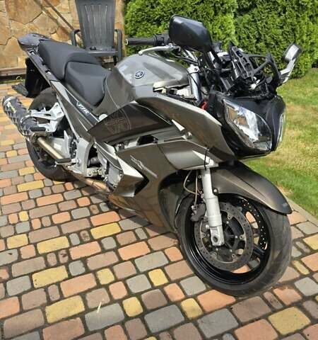 Серый Ямаха FJR 1300, объемом двигателя 1.3 л и пробегом 30 тыс. км за 7000 $, фото 2 на Automoto.ua