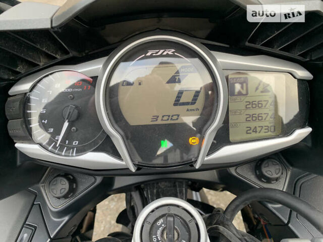 Серый Ямаха FJR 1300, объемом двигателя 1.3 л и пробегом 24 тыс. км за 11700 $, фото 15 на Automoto.ua