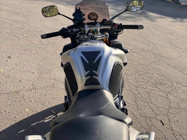 Ямаха FZ-1, объемом двигателя 1 л и пробегом 0 тыс. км за 5700 $, фото 6 на Automoto.ua