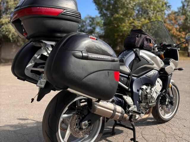 Ямаха FZ-1, объемом двигателя 1 л и пробегом 0 тыс. км за 5700 $, фото 4 на Automoto.ua