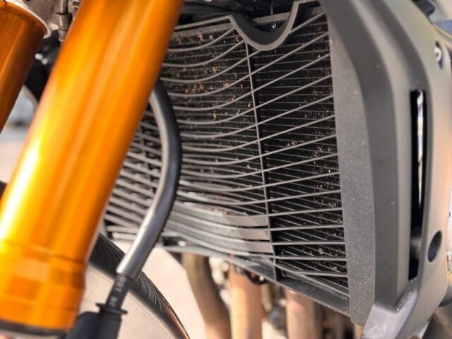 Ямаха FZ-1, объемом двигателя 1 л и пробегом 0 тыс. км за 5700 $, фото 12 на Automoto.ua