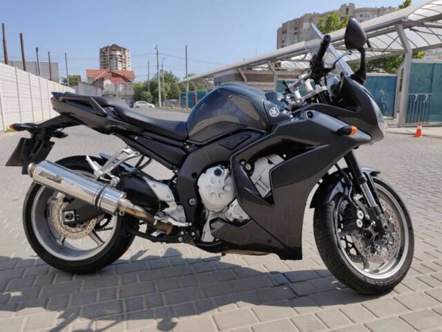 Ямаха FZ-1, объемом двигателя 1 л и пробегом 0 тыс. км за 6580 $, фото 2 на Automoto.ua