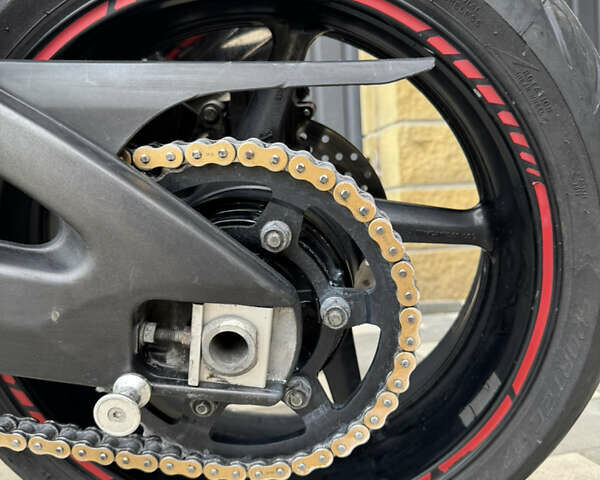 Сірий Ямаха FZ-1, об'ємом двигуна 1 л та пробігом 33 тис. км за 6400 $, фото 7 на Automoto.ua