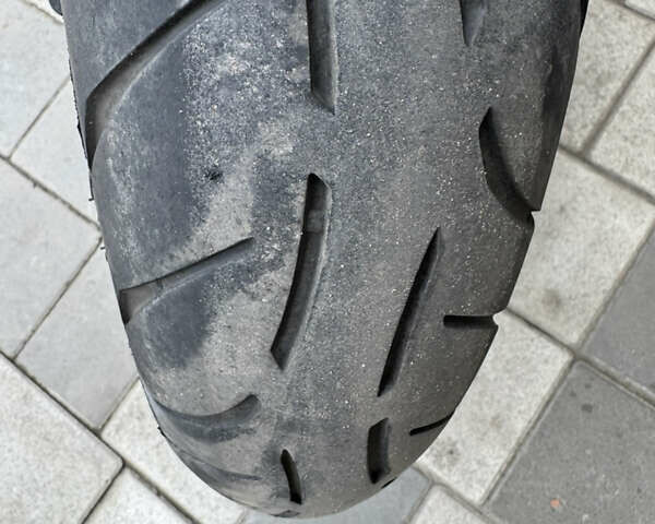 Сірий Ямаха FZ-1, об'ємом двигуна 1 л та пробігом 33 тис. км за 6400 $, фото 11 на Automoto.ua