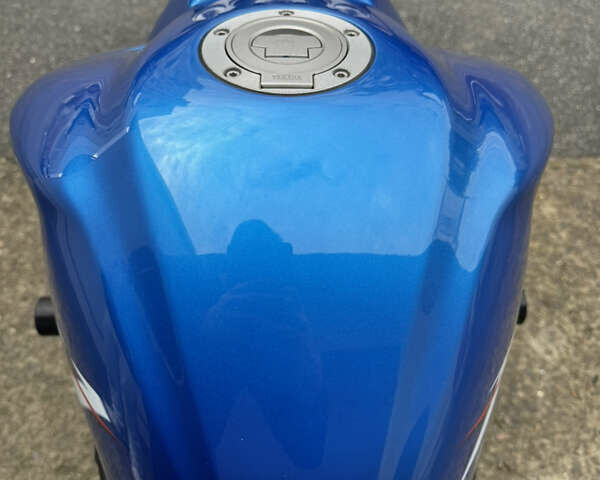 Синий Ямаха FZ-1, объемом двигателя 1 л и пробегом 54 тыс. км за 6600 $, фото 9 на Automoto.ua