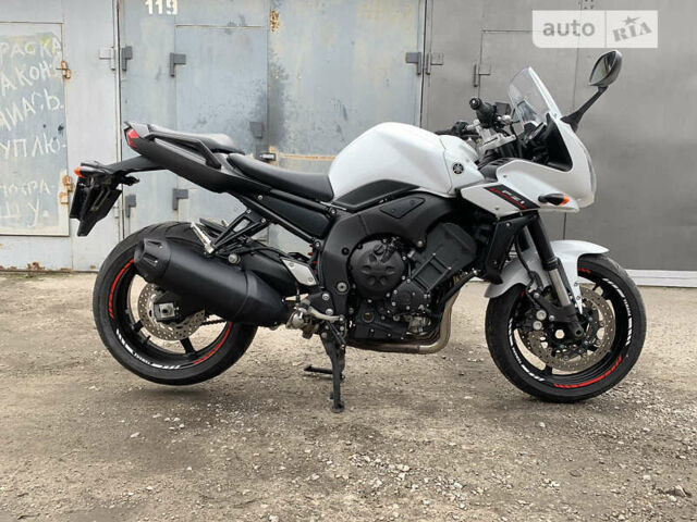 Белый Ямаха FZ1 Fazer, объемом двигателя 1 л и пробегом 2 тыс. км за 8500 $, фото 2 на Automoto.ua