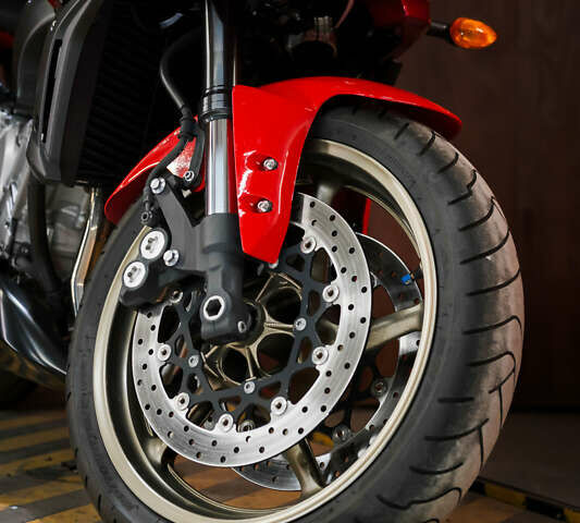 Ямаха FZ1 Fazer, об'ємом двигуна 1 л та пробігом 29 тис. км за 8000 $, фото 16 на Automoto.ua