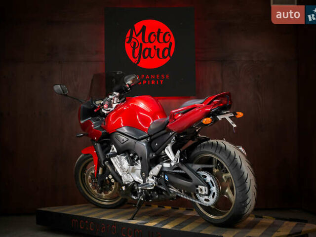 Ямаха FZ1 Fazer, об'ємом двигуна 1 л та пробігом 29 тис. км за 8000 $, фото 1 на Automoto.ua