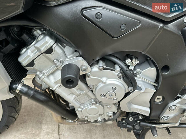 Ямаха FZ1 Fazer, объемом двигателя 1 л и пробегом 24 тыс. км за 7000 $, фото 16 на Automoto.ua