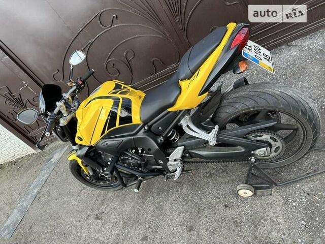 Жовтий Ямаха FZ1 Fazer, об'ємом двигуна 1 л та пробігом 29 тис. км за 3200 $, фото 10 на Automoto.ua