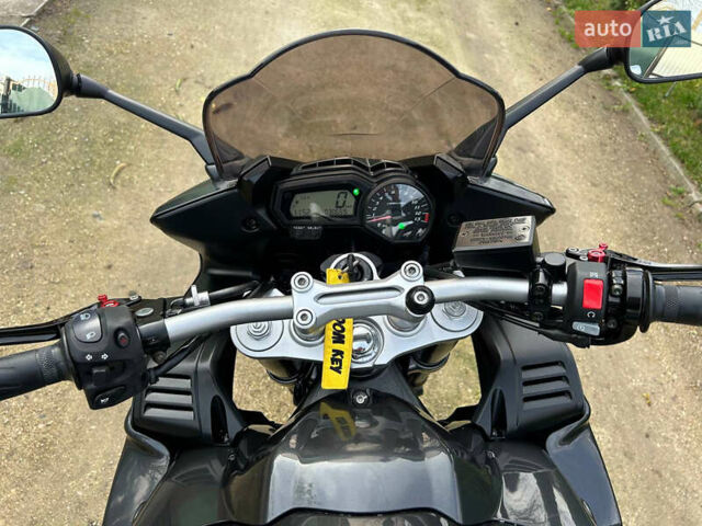 Серый Ямаха FZ1 Fazer, объемом двигателя 1 л и пробегом 30 тыс. км за 7000 $, фото 30 на Automoto.ua