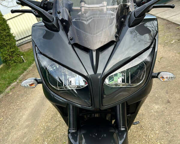 Серый Ямаха FZ1 Fazer, объемом двигателя 1 л и пробегом 30 тыс. км за 7000 $, фото 21 на Automoto.ua