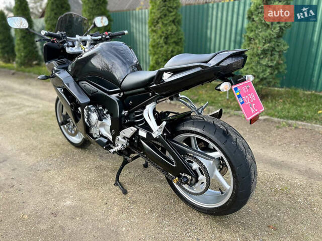 Серый Ямаха FZ1 Fazer, объемом двигателя 1 л и пробегом 30 тыс. км за 7000 $, фото 7 на Automoto.ua