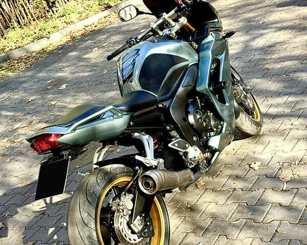 Зеленый Ямаха FZ1 Fazer, объемом двигателя 1 л и пробегом 1 тыс. км за 7100 $, фото 3 на Automoto.ua