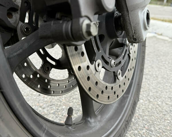 Черный Ямаха FZ6, объемом двигателя 0.6 л и пробегом 36 тыс. км за 4800 $, фото 5 на Automoto.ua