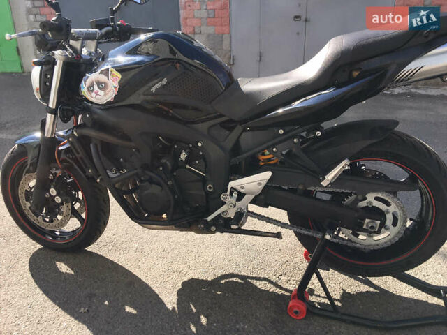 Черный Ямаха FZ6, объемом двигателя 0.6 л и пробегом 34 тыс. км за 5500 $, фото 5 на Automoto.ua