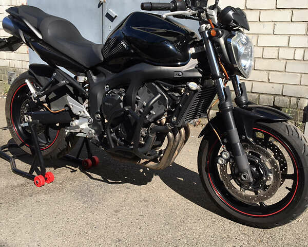 Черный Ямаха FZ6, объемом двигателя 0.6 л и пробегом 34 тыс. км за 5500 $, фото 1 на Automoto.ua