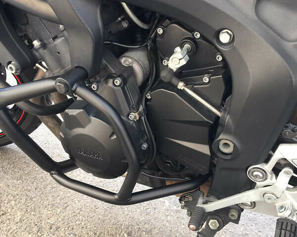 Черный Ямаха FZ6, объемом двигателя 0.6 л и пробегом 34 тыс. км за 5500 $, фото 10 на Automoto.ua