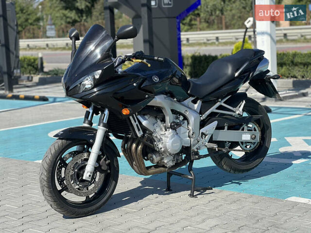 Черный Ямаха FZ6, объемом двигателя 0.6 л и пробегом 21 тыс. км за 5000 $, фото 4 на Automoto.ua