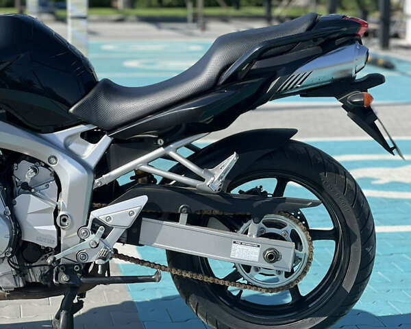 Черный Ямаха FZ6, объемом двигателя 0.6 л и пробегом 21 тыс. км за 5000 $, фото 13 на Automoto.ua