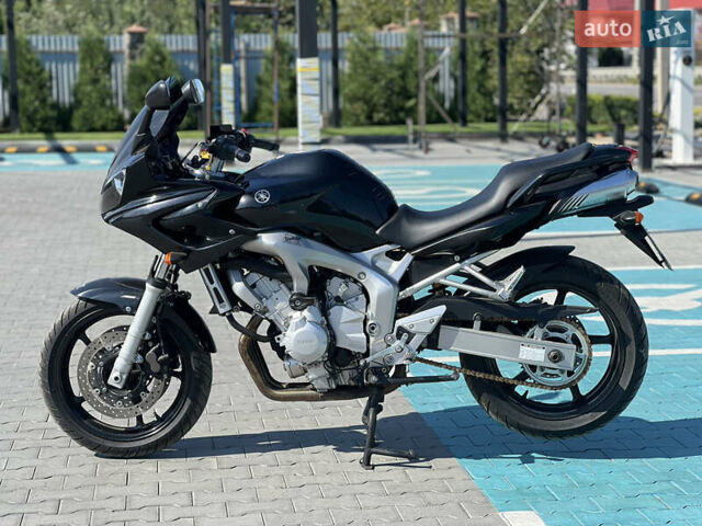 Черный Ямаха FZ6, объемом двигателя 0.6 л и пробегом 21 тыс. км за 5000 $, фото 7 на Automoto.ua