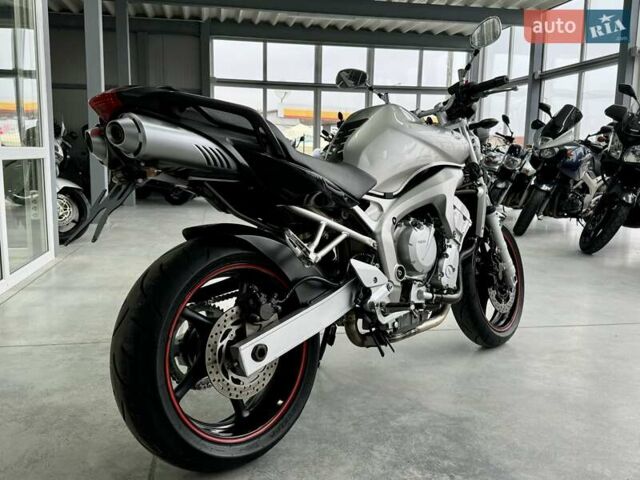 Ямаха FZ6, объемом двигателя 0.6 л и пробегом 40 тыс. км за 4699 $, фото 2 на Automoto.ua