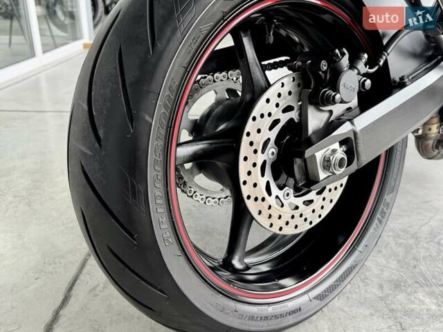 Ямаха FZ6, объемом двигателя 0.6 л и пробегом 25 тыс. км за 5799 $, фото 12 на Automoto.ua