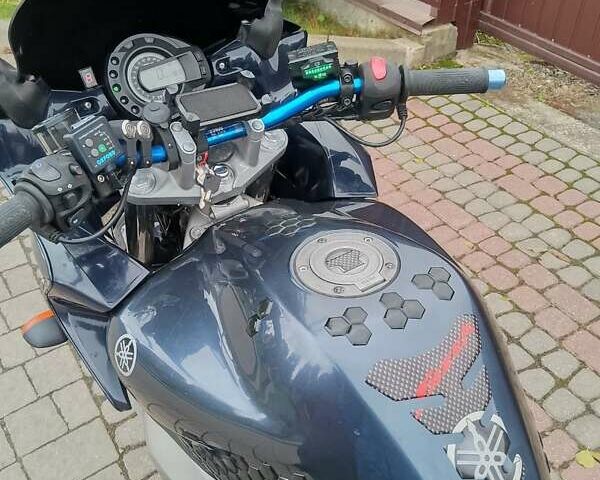 Ямаха FZ6, объемом двигателя 0.6 л и пробегом 70 тыс. км за 4200 $, фото 5 на Automoto.ua