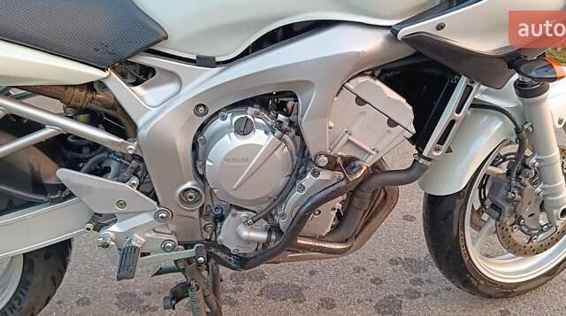 Серый Ямаха FZ6, объемом двигателя 0 л и пробегом 34 тыс. км за 4200 $, фото 10 на Automoto.ua