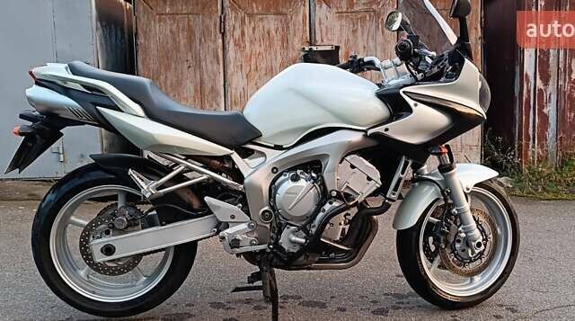 Серый Ямаха FZ6, объемом двигателя 0 л и пробегом 34 тыс. км за 4200 $, фото 12 на Automoto.ua