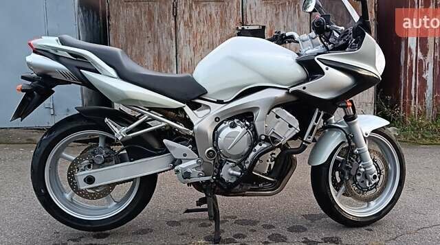 Серый Ямаха FZ6, объемом двигателя 0 л и пробегом 34 тыс. км за 4200 $, фото 23 на Automoto.ua