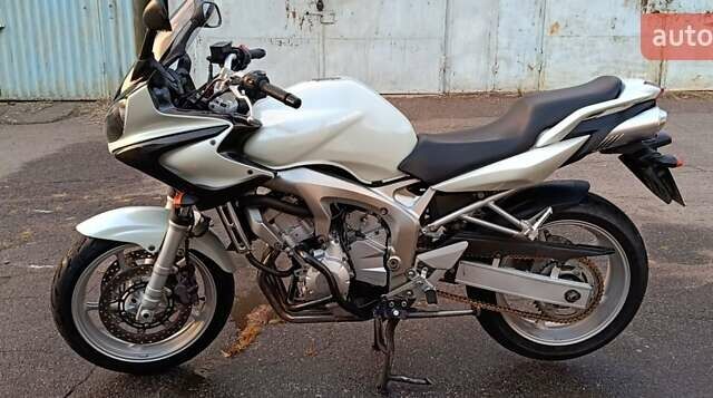 Сірий Ямаха FZ6, об'ємом двигуна 0.6 л та пробігом 37 тис. км за 4000 $, фото 26 на Automoto.ua