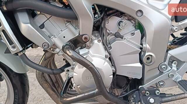 Сірий Ямаха FZ6, об'ємом двигуна 0.6 л та пробігом 37 тис. км за 4000 $, фото 4 на Automoto.ua