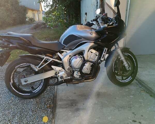 Серый Ямаха FZ6, объемом двигателя 0.6 л и пробегом 54 тыс. км за 5500 $, фото 7 на Automoto.ua