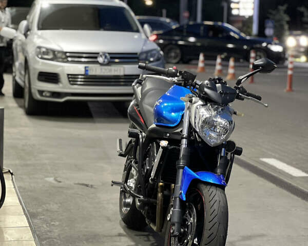 Синий Ямаха FZ6, объемом двигателя 0.6 л и пробегом 41 тыс. км за 5300 $, фото 5 на Automoto.ua