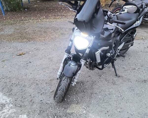 Черный Ямаха FZ6 Fazer, объемом двигателя 0.6 л и пробегом 42 тыс. км за 4199 $, фото 9 на Automoto.ua