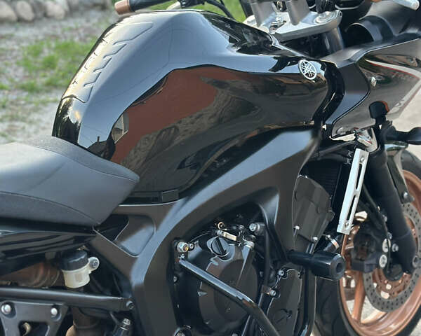Черный Ямаха FZ6 Fazer, объемом двигателя 0.6 л и пробегом 36 тыс. км за 5500 $, фото 3 на Automoto.ua