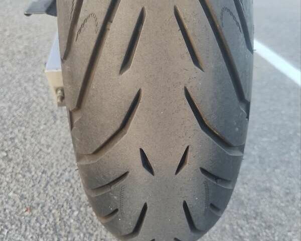 Черный Ямаха FZ6 Fazer, объемом двигателя 0.6 л и пробегом 48 тыс. км за 4800 $, фото 4 на Automoto.ua