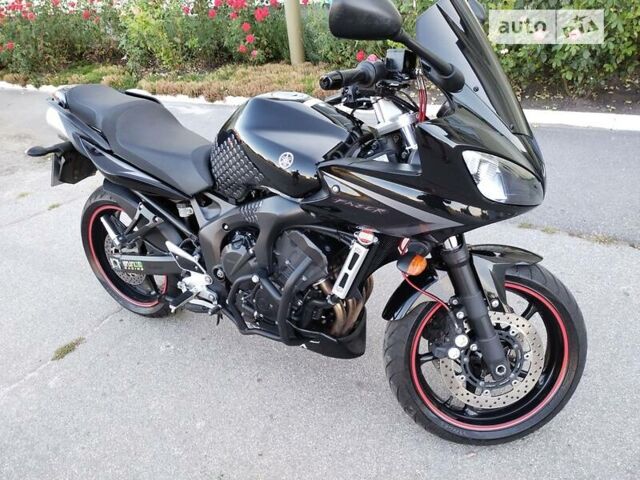 Черный Ямаха FZ6 Fazer, объемом двигателя 0.6 л и пробегом 52 тыс. км за 5000 $, фото 5 на Automoto.ua