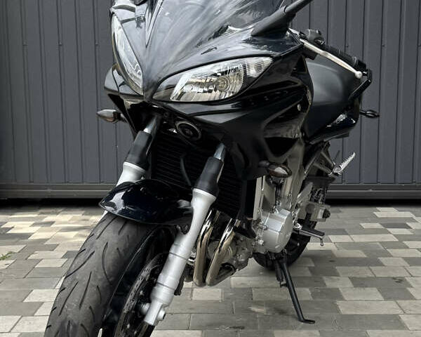 Черный Ямаха FZ6 Fazer, объемом двигателя 0.05 л и пробегом 43 тыс. км за 5300 $, фото 3 на Automoto.ua