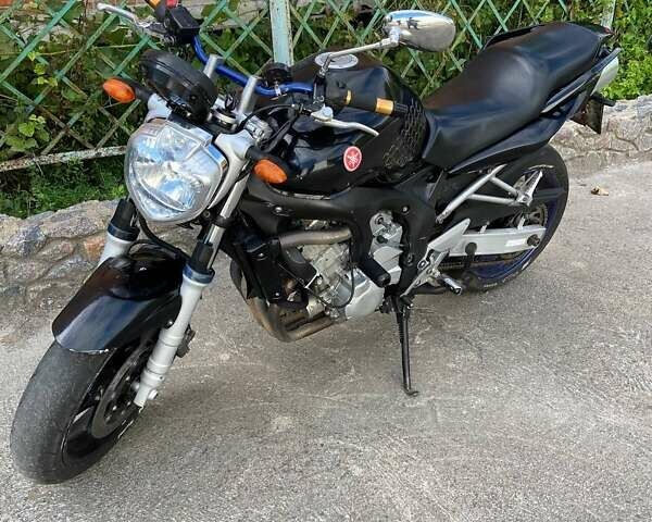 Черный Ямаха FZ6 Fazer, объемом двигателя 0 л и пробегом 90 тыс. км за 2500 $, фото 1 на Automoto.ua