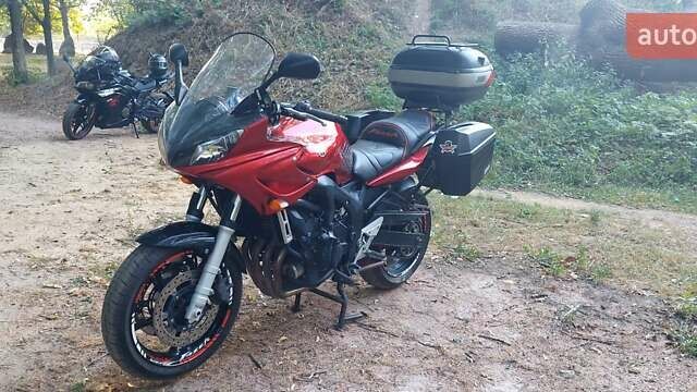 Красный Ямаха FZ6 Fazer, объемом двигателя 0.6 л и пробегом 69 тыс. км за 4700 $, фото 2 на Automoto.ua